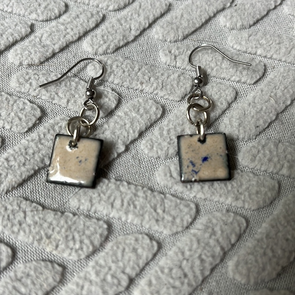 Earrings - Picture 2 of 2